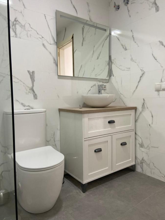 Beautiful Brand New 2 Bedroom Flat With Terrace Màlaga Exteriér fotografie