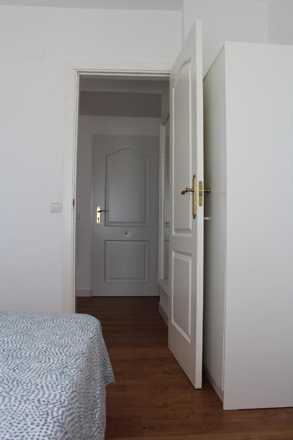 Beautiful Brand New 2 Bedroom Flat With Terrace Màlaga Exteriér fotografie