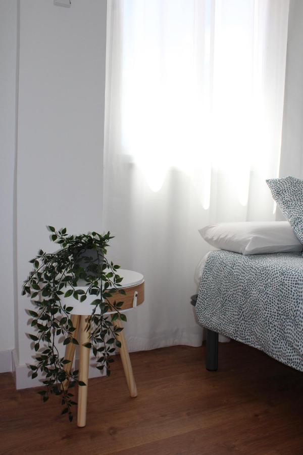 Beautiful Brand New 2 Bedroom Flat With Terrace Màlaga Exteriér fotografie