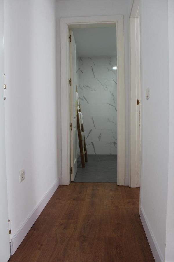 Beautiful Brand New 2 Bedroom Flat With Terrace Màlaga Exteriér fotografie